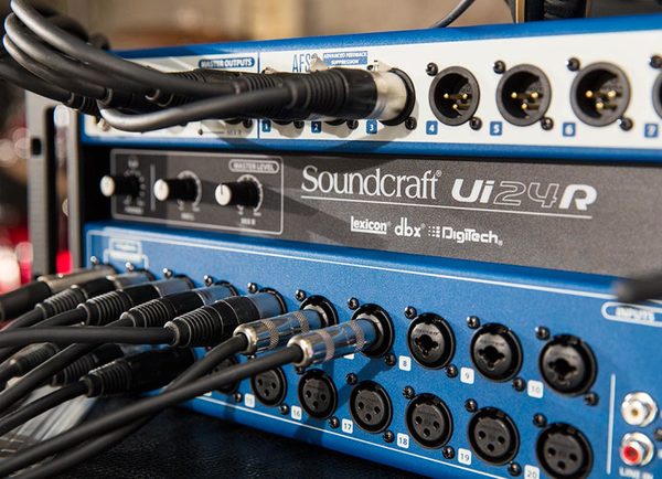 Ui Series   Soundcraft   Professional Audio Mixers   English