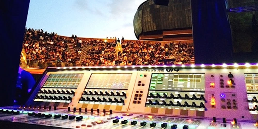 Soundcraft Vi4 数字音频调音台和 Realtime Rack 助力 Massive Attack 完成世界巡演