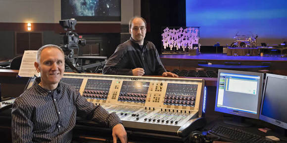 第一联盟教堂通过 Soundcraft Vi6 调音台实现巨大飞跃