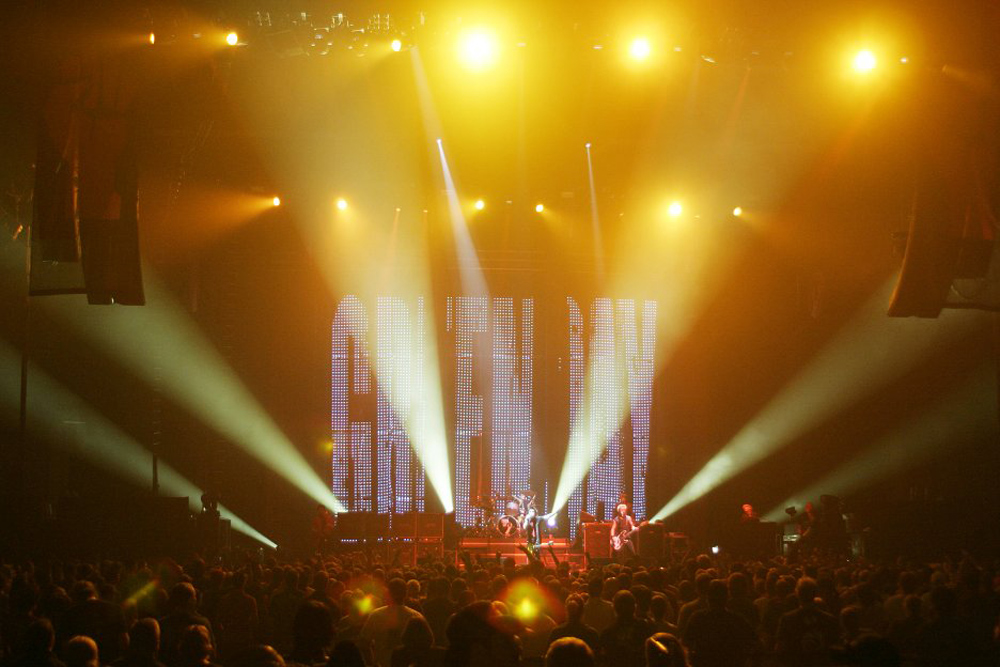 Maxedia On Green Day “American Idiot” Tour