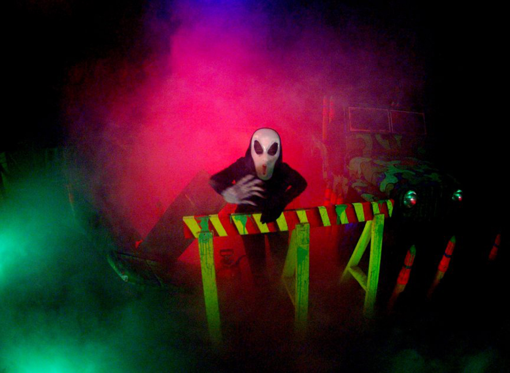 Jem Glaciator X-Stream Provides Fog Fright for “Area 51 - Alien Encounter”