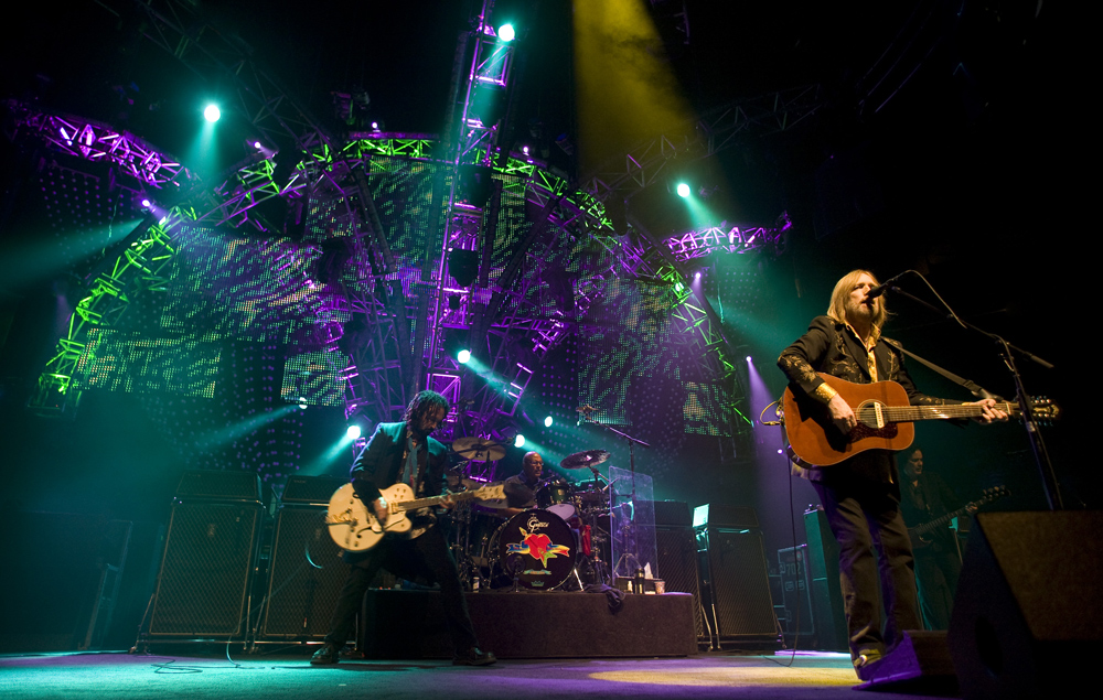 Martin LED Teams with MACs on Tom Petty Summer Tour