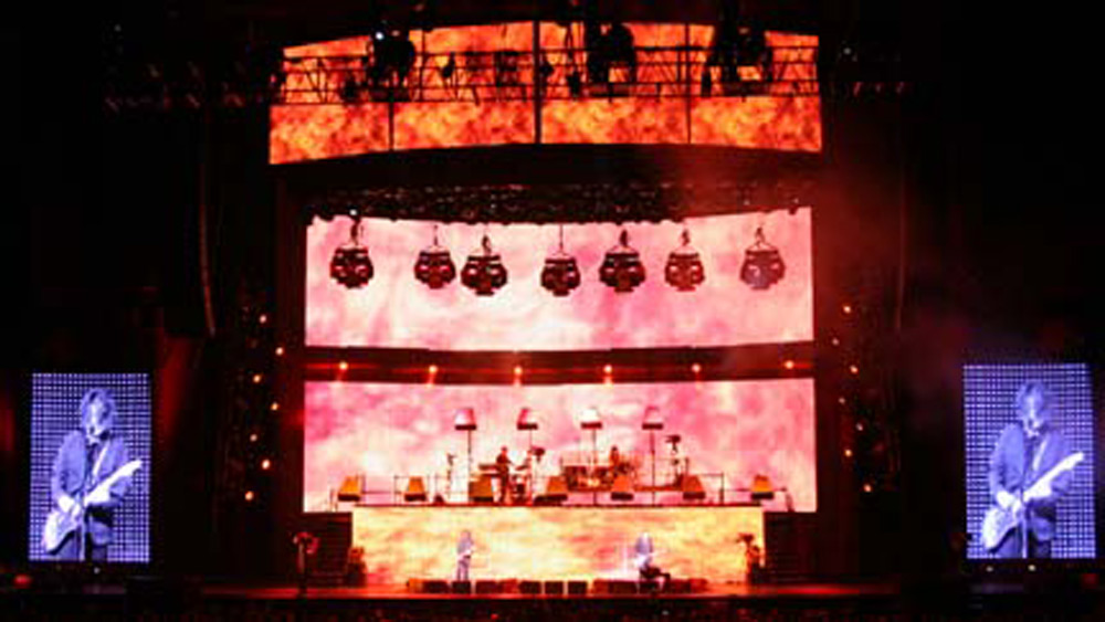 Martin LED Wall Teams with MAC Luminaires on Agata Kristi “Epilogue” Tour