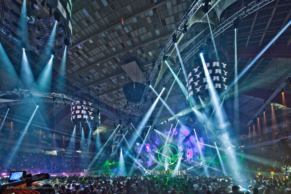 Mayday 2010 - EBS Lights Uses over 150 Martin Moving Heads for Unforgettable Event in “Westfalenhalle”