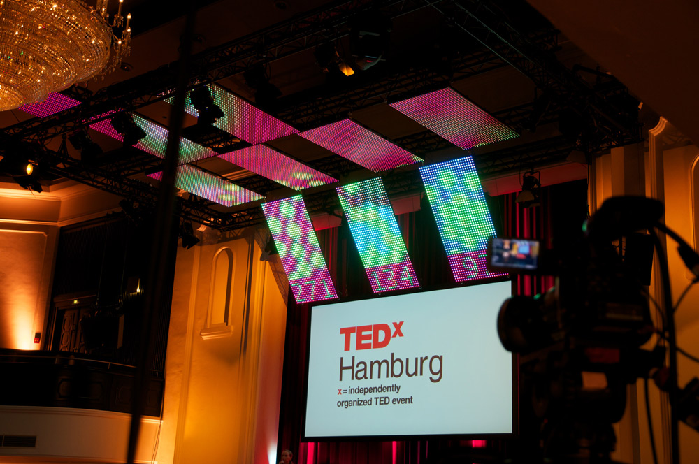 What a Tweet! Martin LED Panel Communication at TEDxHamburg