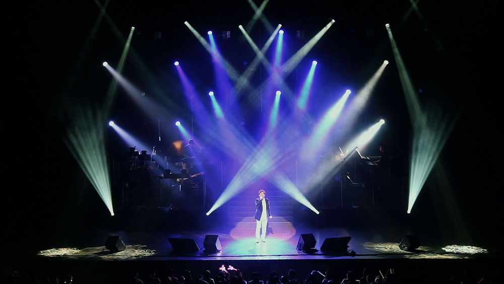 MAC 101™ Advantages for Alan Tam Canadian Tour: Lighting by Electric Aura Projects