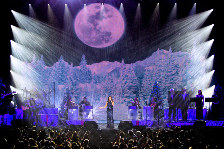 MAC Viper™ the “right fit” on Martina McBride “Joy of Christmas” Tour