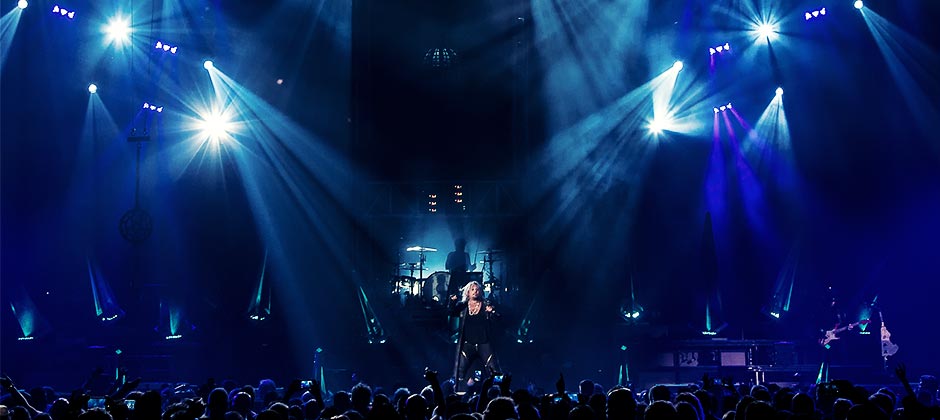 Martin Professional fixtures put on a blazing show for Mötley Crüe’s final tour