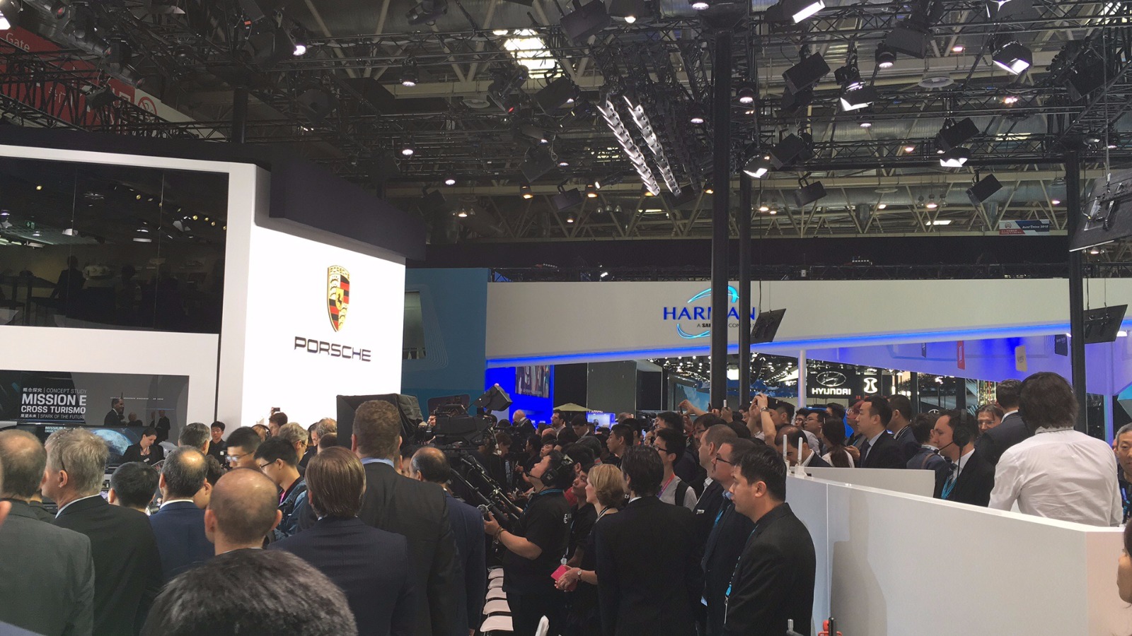 Beijing International Automotive Exhibition Shines a Light on Luxury with HARMAN Professional Solutions