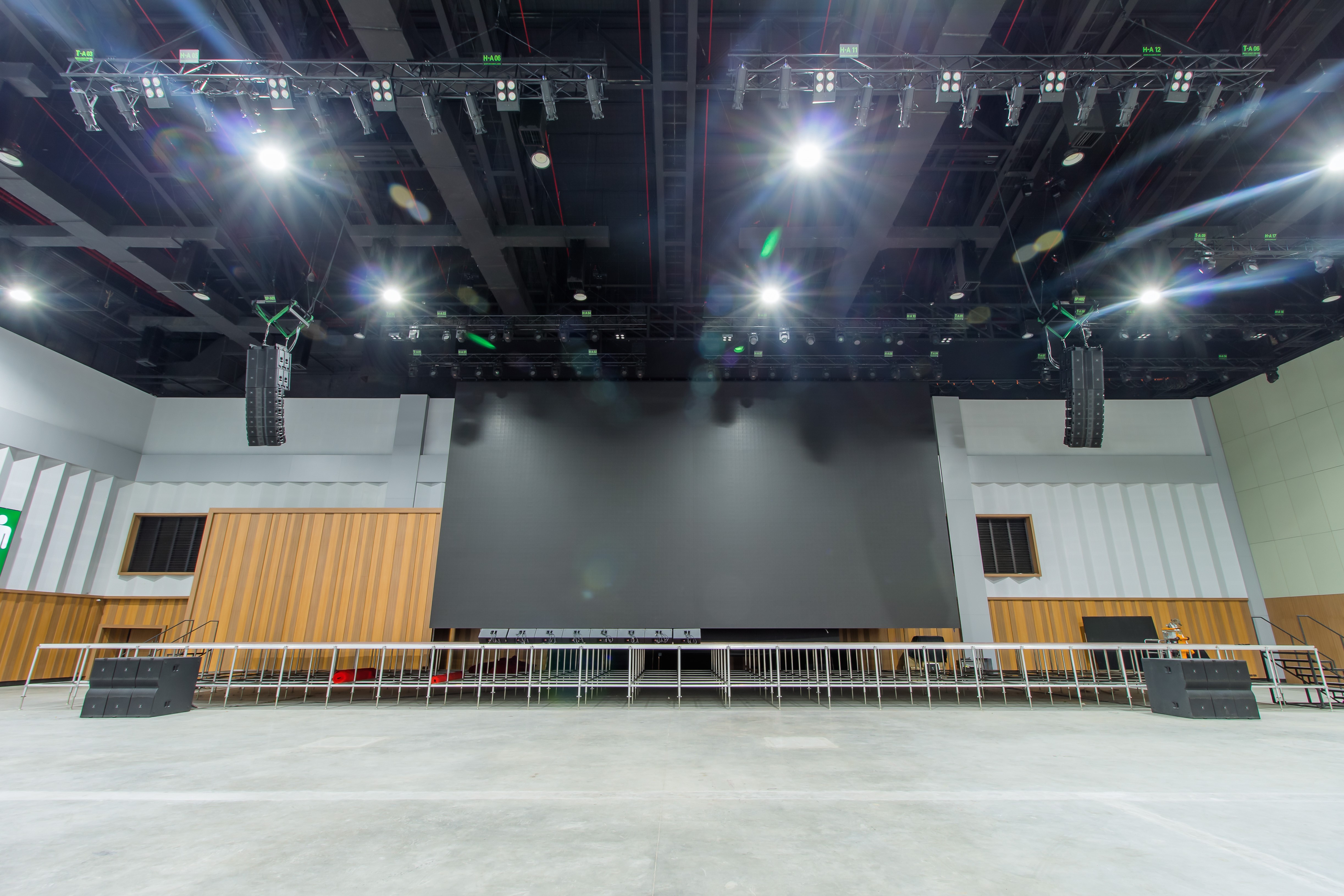 Nongnooch Convention Center Brings Premium Audio to Massive Events with HARMAN Professional Solutions