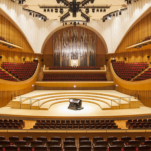 Seoul’s Elegant Lotte Concert Hall Upgrades to A | Martin Lighting