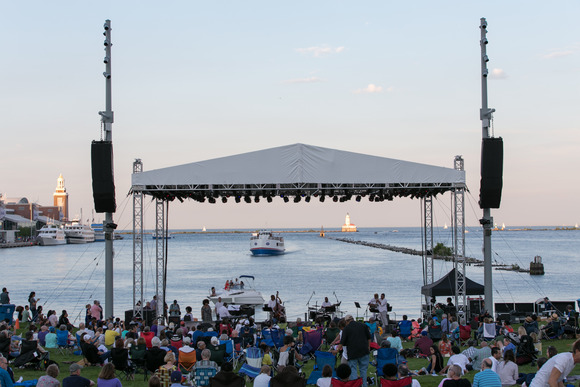 HARMAN Professional Solutions Helps Chicago's Navy Pier Deliver a Compelling Outdoor Music Experience
