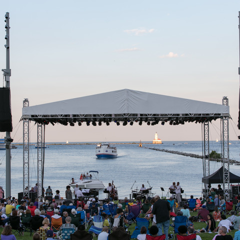 HARMAN Professional Solutions Helps Chicago's Navy Pier Deliver a Compelling Outdoor Music Experience