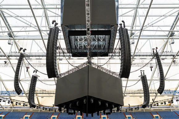 PUR Rocks the House with HARMAN Professional Solutions at Veltins Arena