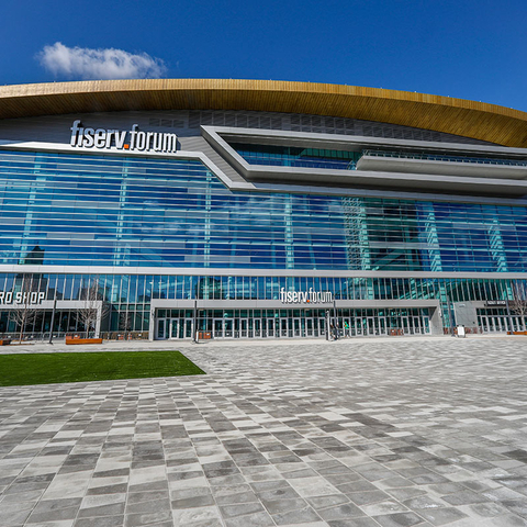 WJHW and Parsons Bring HARMAN Professional Solutions Lighting and Audio Systems to Milwaukee Bucks’ New Arena