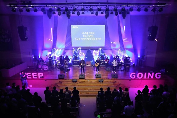 Busan Peniel Church Enhances the Worship Experience with A Complete HARMAN Professional Solutions Audio System