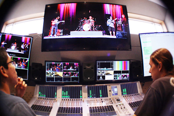 CRAS Sets Broadcast Audio Students on the Right Track with HARMAN Studer Vista Consoles and JBL Professional LSR6300 Studio Monitors