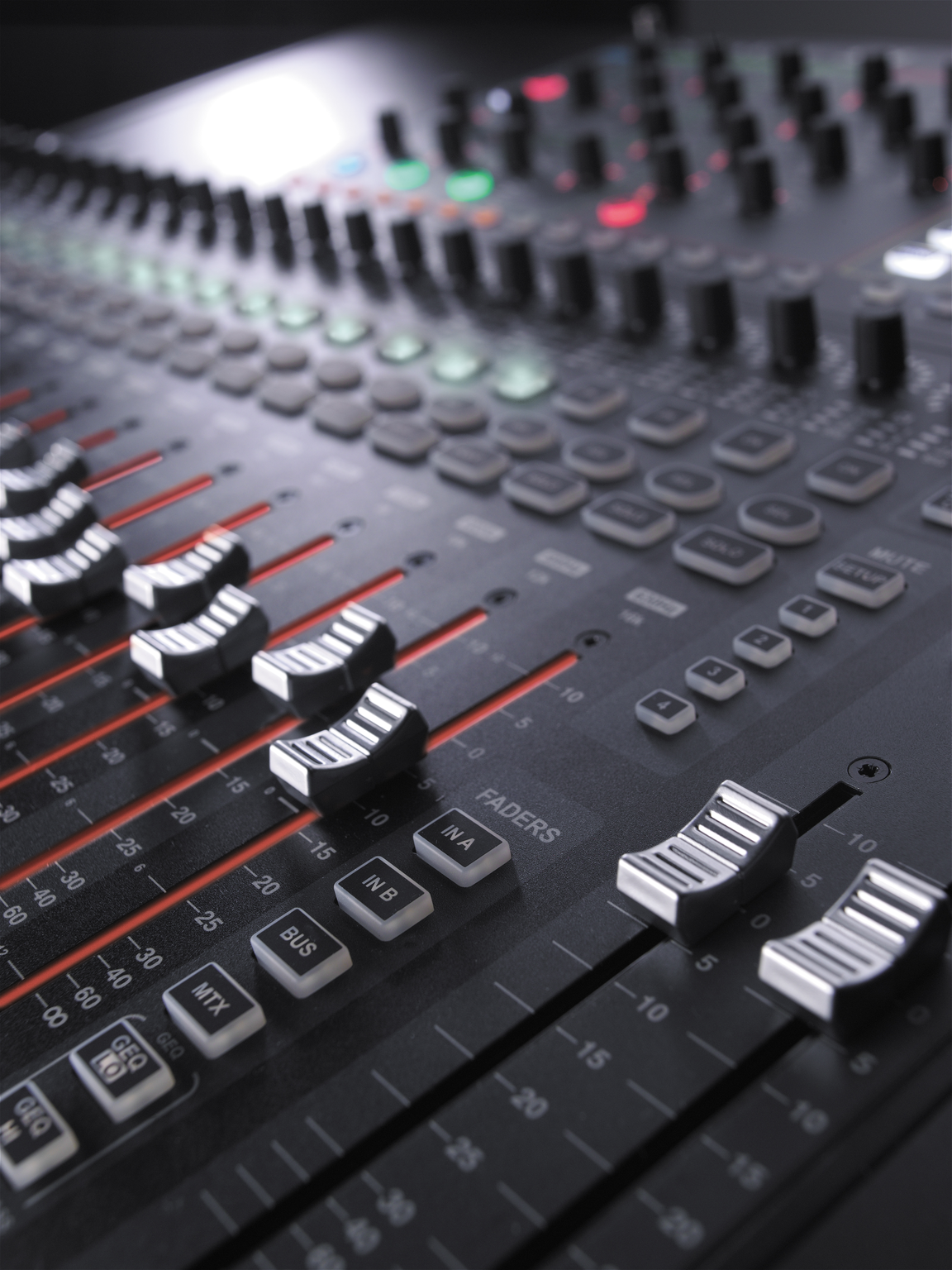 Si Compact 24 | Soundcraft - Professional Audio Mixers | 日本語