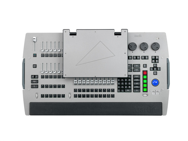 Martin lighting desk clearance